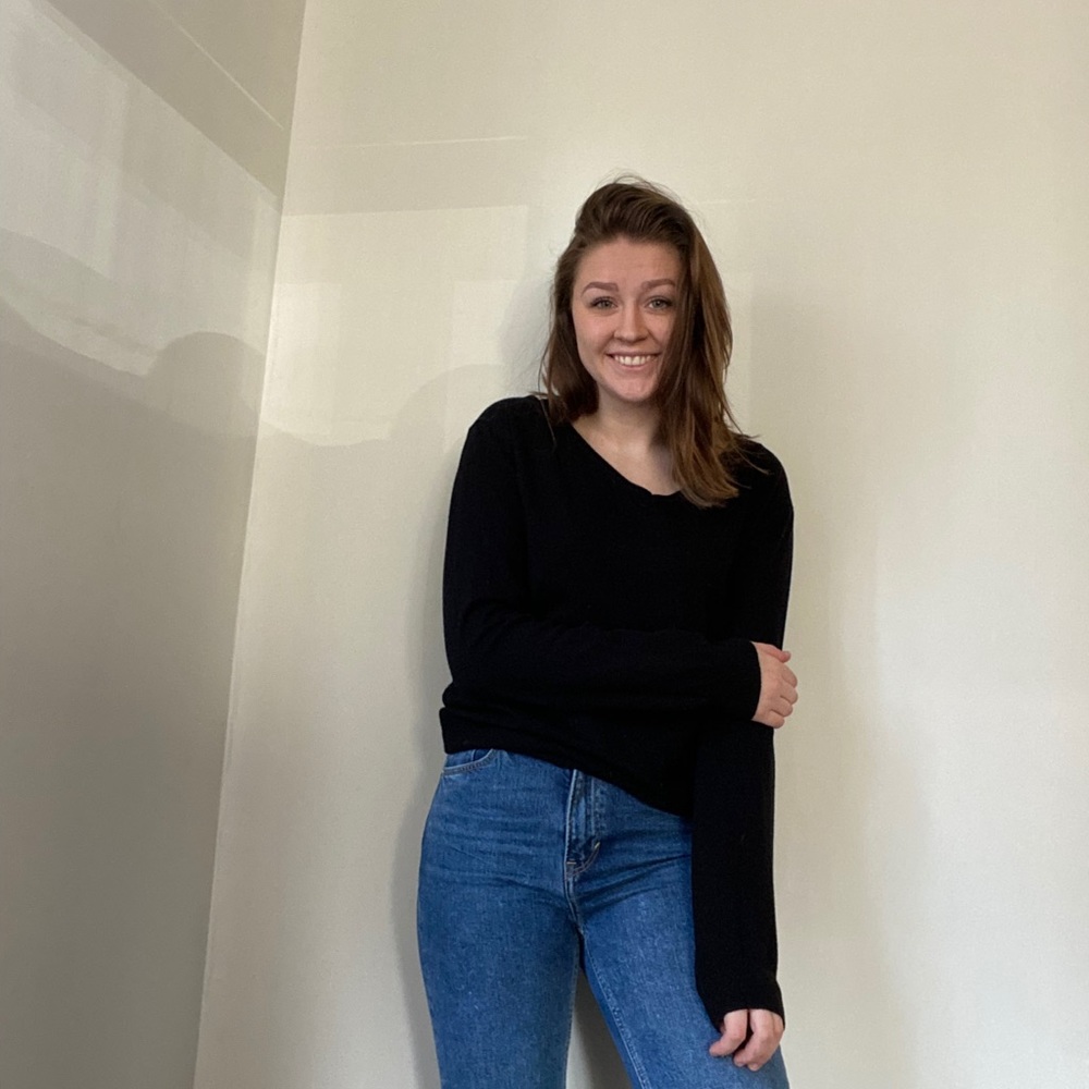 Black v neck sweater